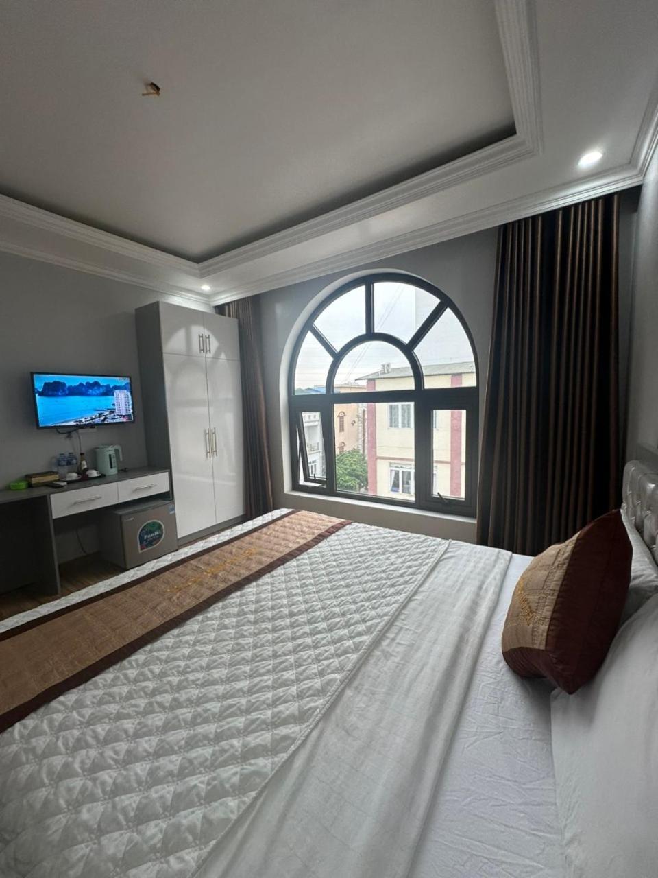 Viet Hoang Hotel Ha Long Eksteriør bilde
